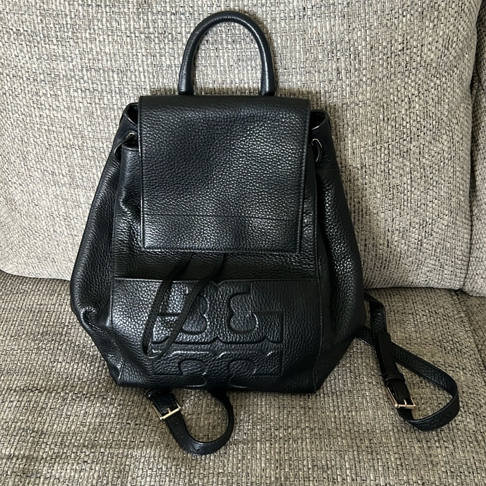 Tory Burch Bombe T Logo Flap Leather Bsckpack